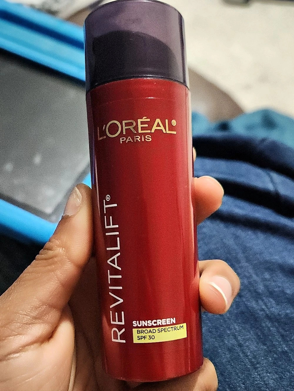 L'Oreal Paris Revitalift Triple Power Broad Spectrum SPF 30 Sunscreen /